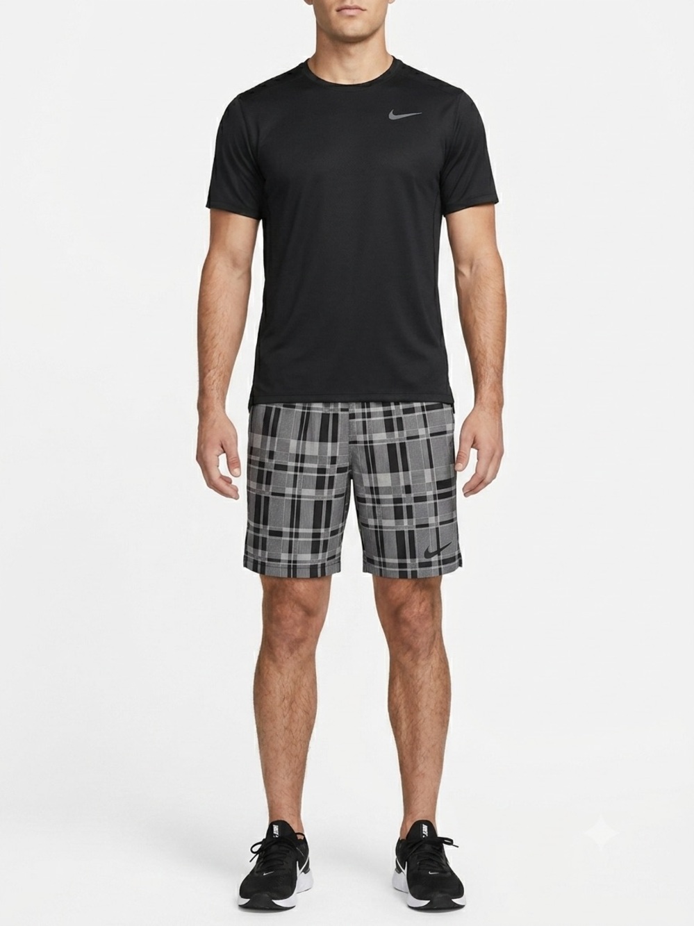 Nike Men’s Black & Gray Plaid Performance Shorts 
Size Small